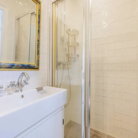 Appartamento Charming Apprt 1bdr 2p Near Sacre C Ur Parigi